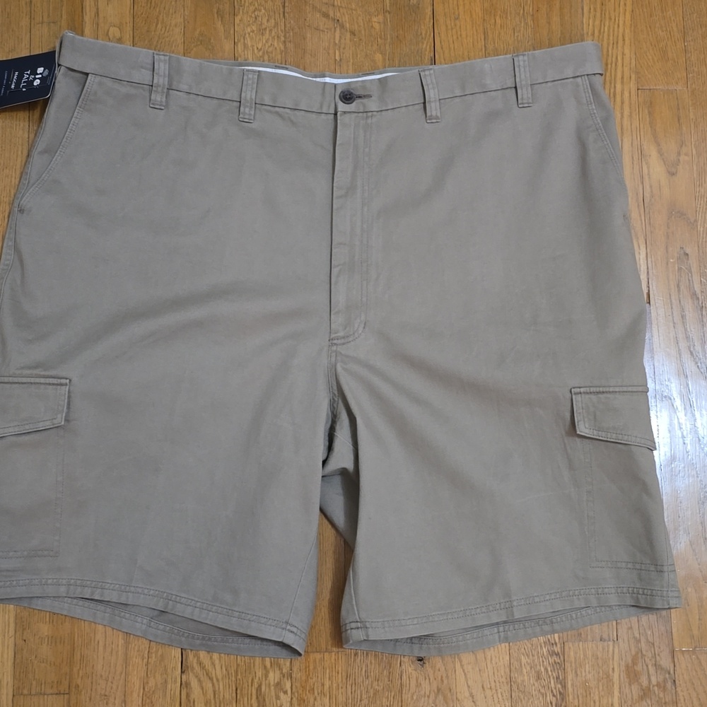 HAGGAR BRAND MEN'S BIG AND TALL KAKHI CARGO SHORTS SIZE 48